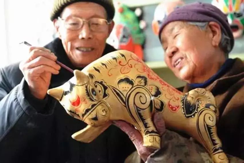 寶雞人的新寵 西府萌豬何以超越小豬佩奇成為收藏界新星？